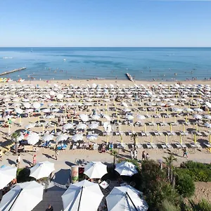 Columbia & Ninfea 3*, Lido di Jesolo Italy